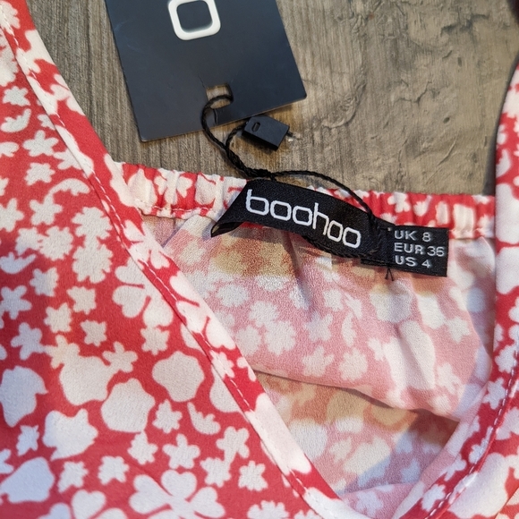 BOOHOO Womens dress size 4 *NEW Beach / picnic wear coral with floral - Picture 7 of 10